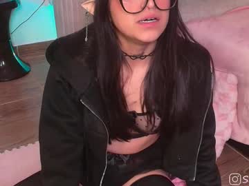 See Queen_gummy online Now @ sex.co.madazza.com