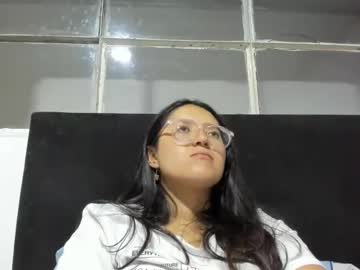 See Sweetyypeach online Now @ sex.co.madazza.com